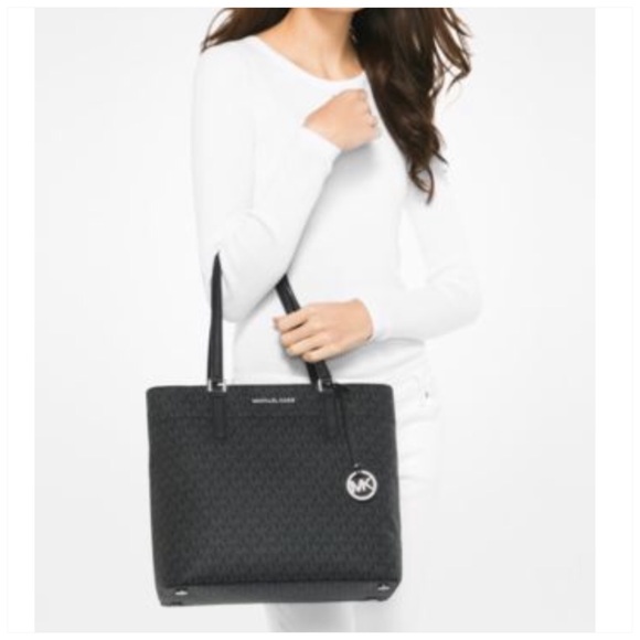 Purchase \u003e michael kors morgan tote, Up 